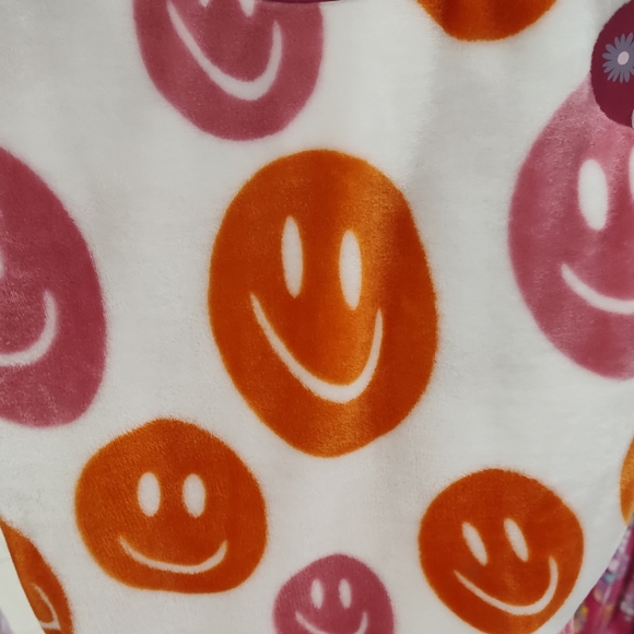 Signature Throw Blanket 50" x 70" Or 60x70" Holiday Cozy Soft CHOOSE NEW - Picture 3 of 8